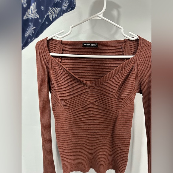 Unity Ribbed Knit Fitted Sweater - Picture 5 of 5